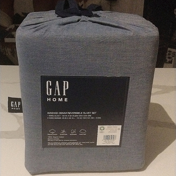 Gap Home Washed Denim Reversible Organic Cotton Duvet Cover Set, King Size - Picture 4 of 4